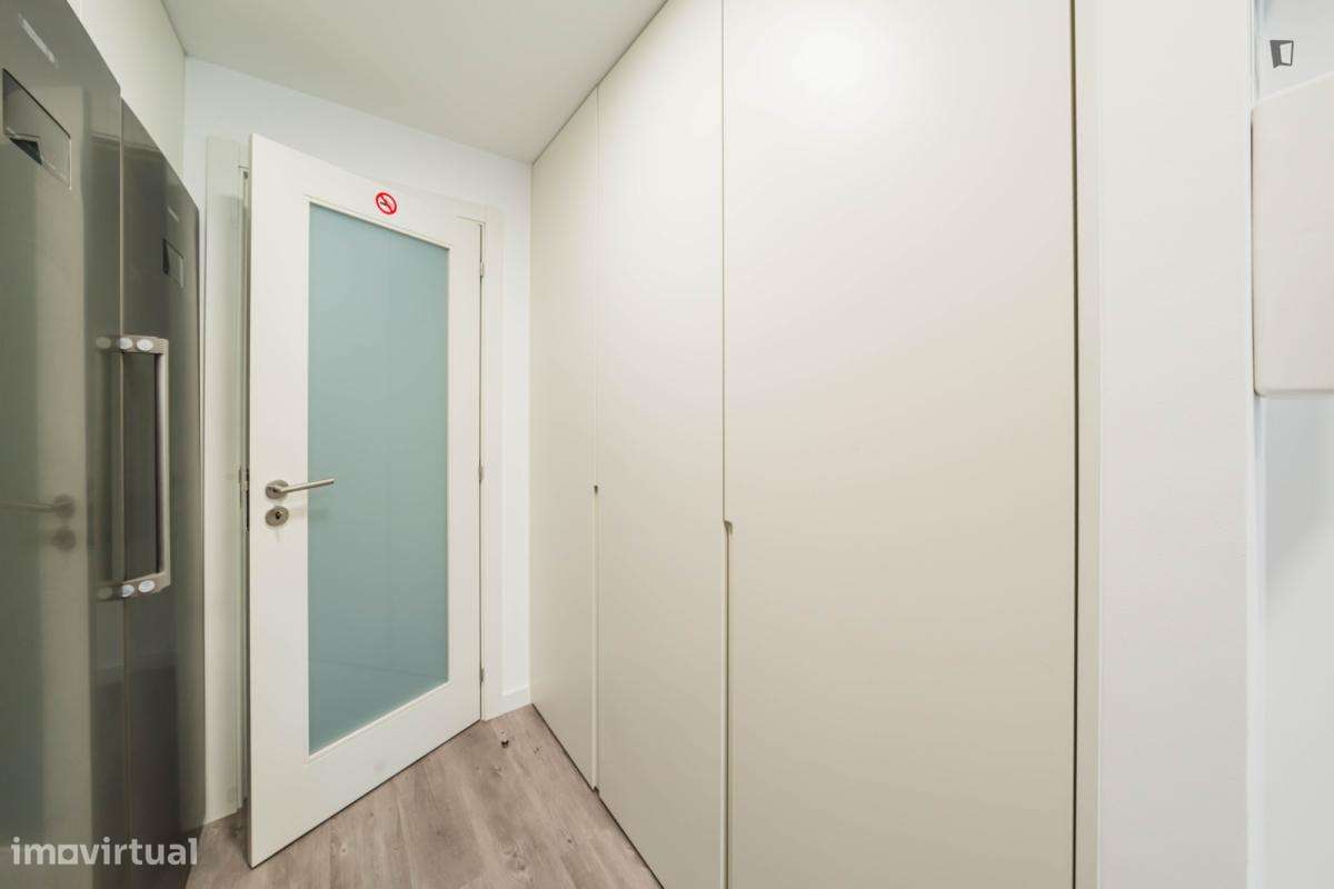 Quarto - localizado em Lumiar Lisbon - Grande imagem: 4/10