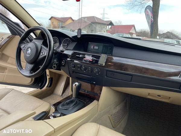 BMW Seria 5 520d Touring Aut. Edition Fleet Lifestyle - 11