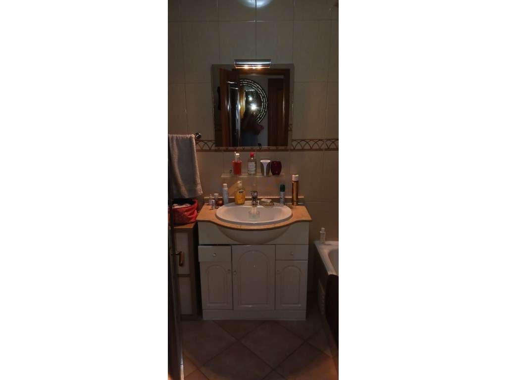 Apartamento T1 com Garagem - Quarteira-9