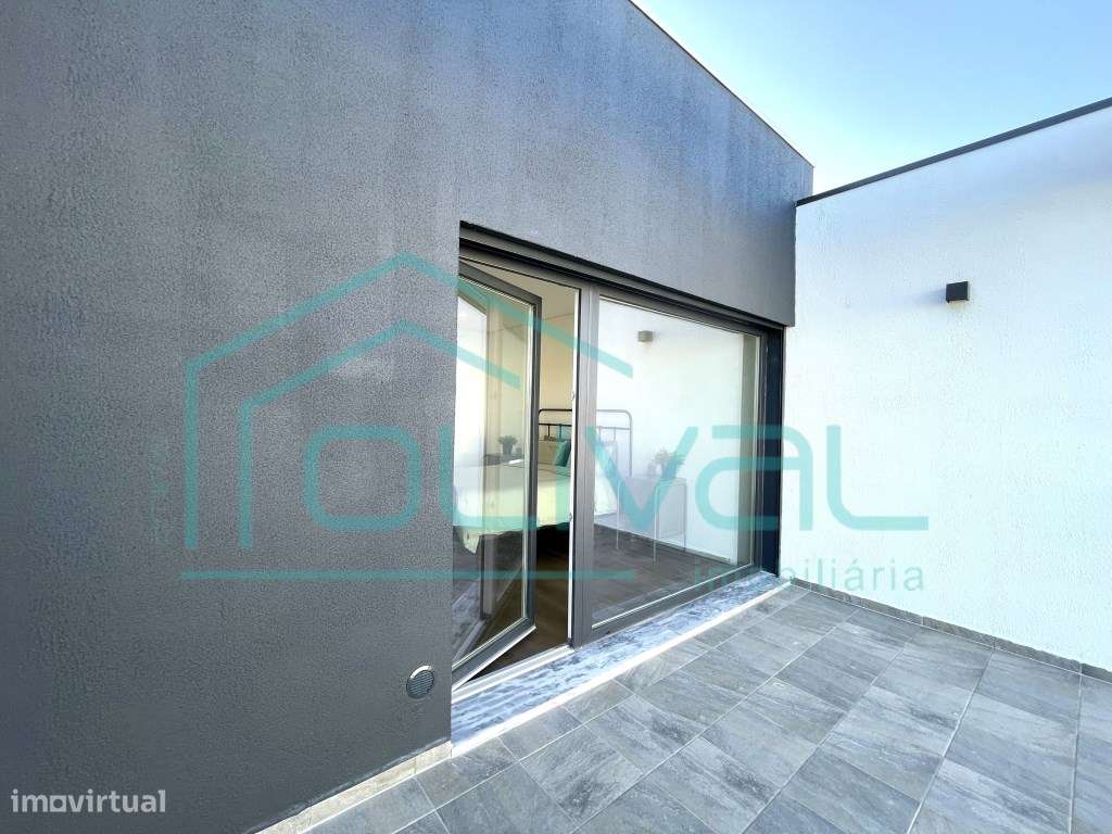 Moradia T3+1 Moderna com Piscina Privada - Conforto, Elegância e Fu...-19