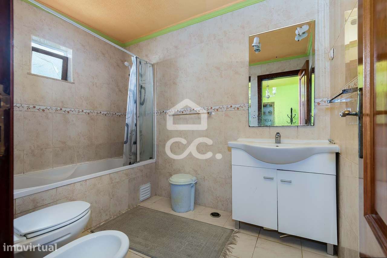 Moradia T5 c/ Espaço Exterior, Garagem e Terraço | Torrão, Alcácer do-10