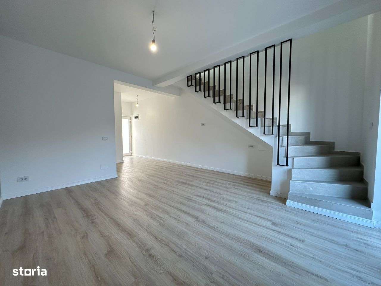 Finalizata! Casa 3 camere D 2 bai 86mp zona Bucium Visan-19