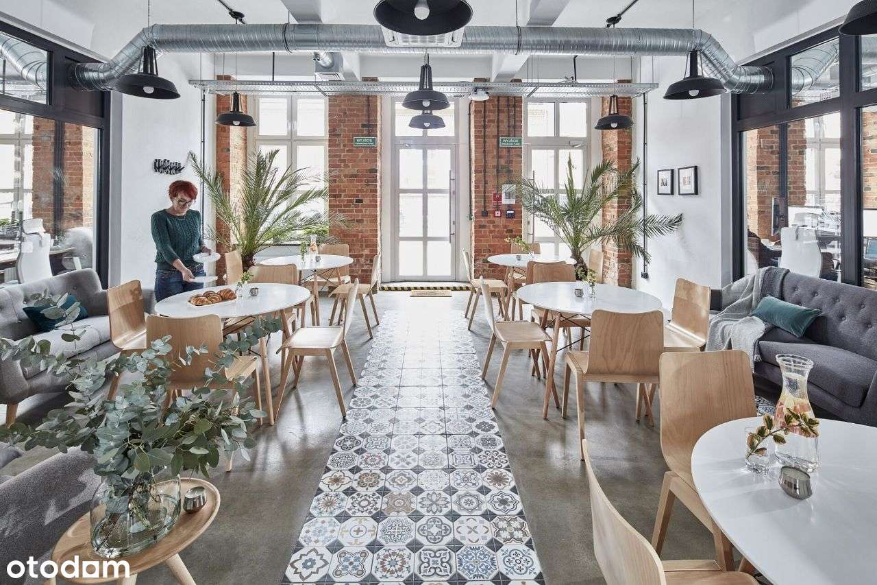 Lokal usługowy Bony 13 Gliwice, open space, meble - Pełny obrazek: 2/20