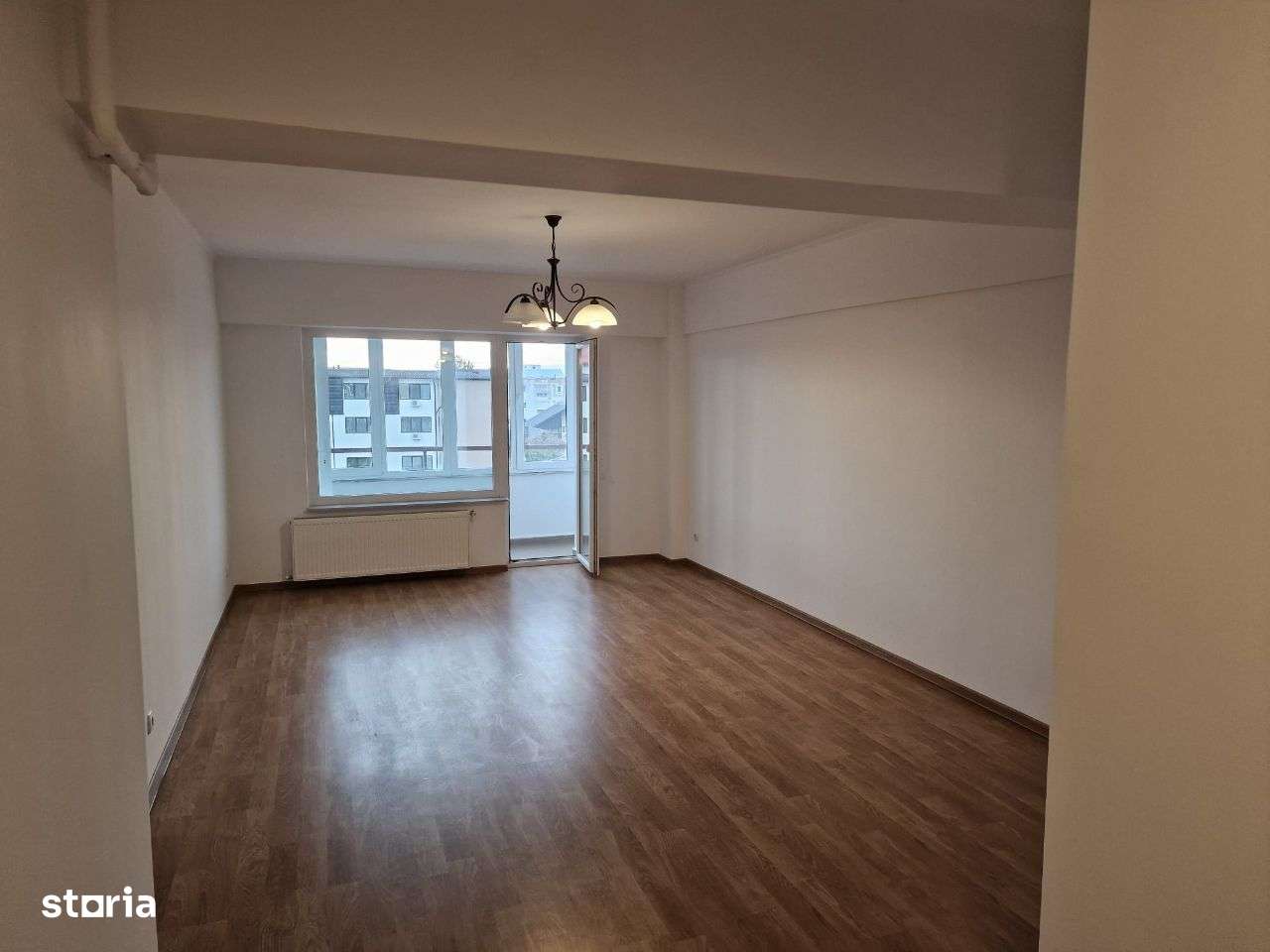 De vanzare apartament 2 camere dec etaj 5/7, 72 mp, Zamca ,Suceava-0