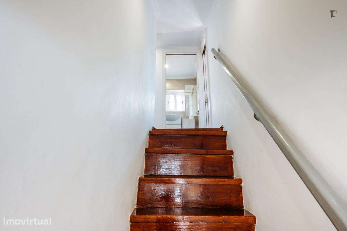 Apartamento com 1 quartos - localizado em Mouraria Lisbon - Grande imagem: 5/10