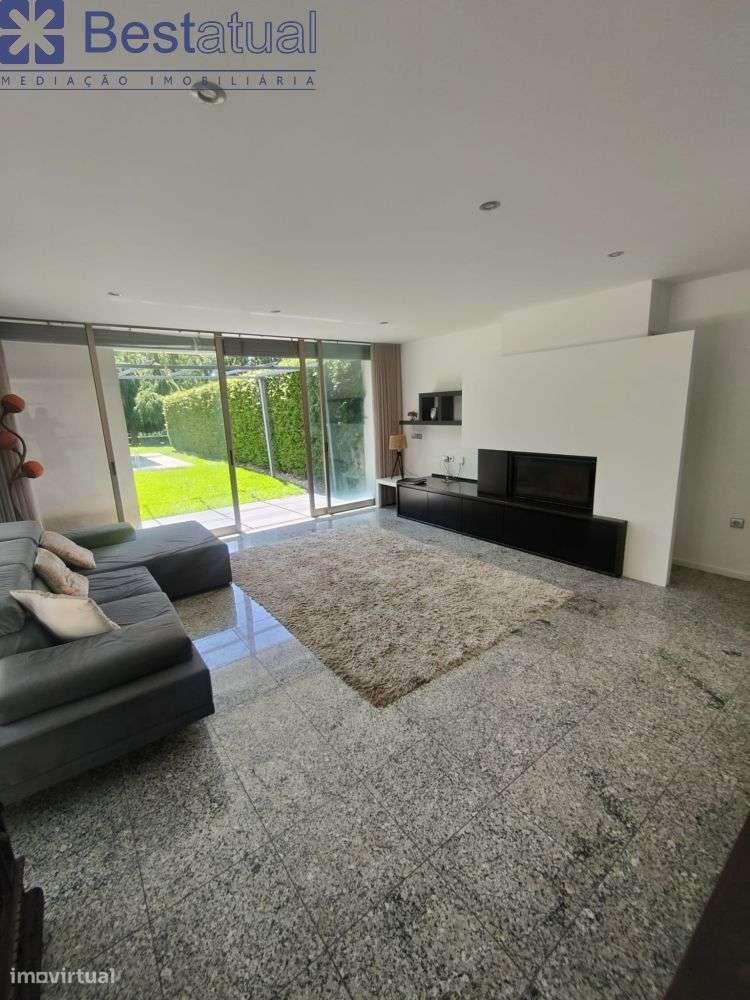 Moradia T 3 com piscina - Oportunidade!-16
