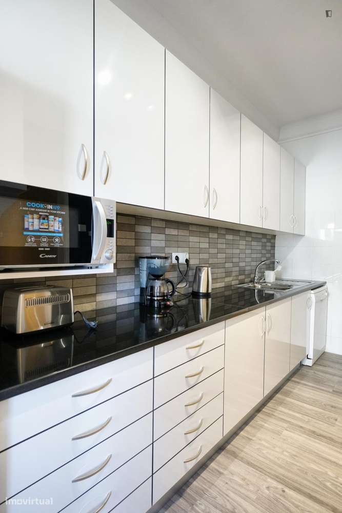 Apartamento com 7 quartos - localizado em Alameda Lisbon - Grande imagem: 2/6