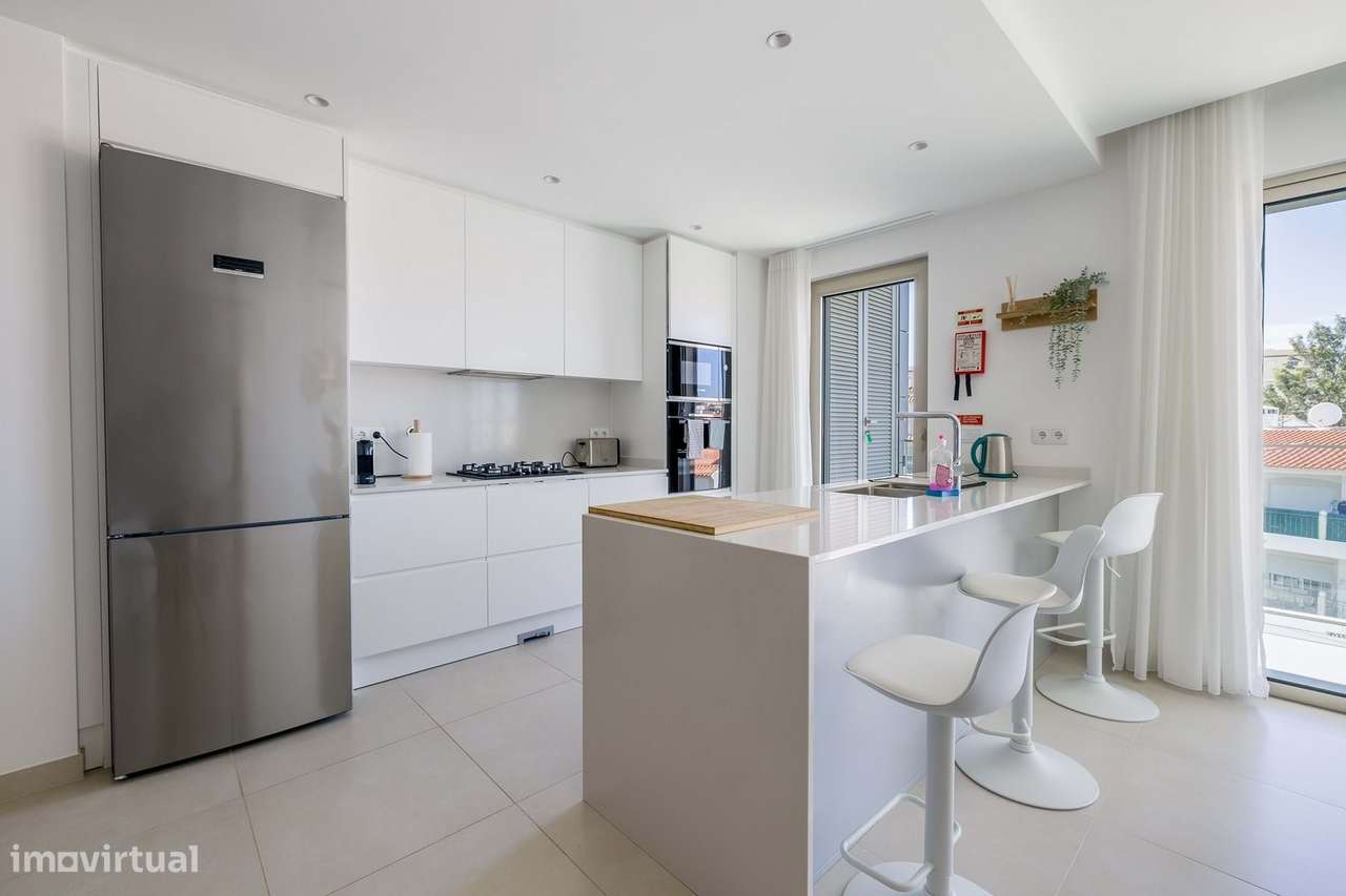 MODERNO APARTAMENTO T2 COM PISCINA E LUGAR DE ESTACIONAMENTO - Grande imagem: 5/25