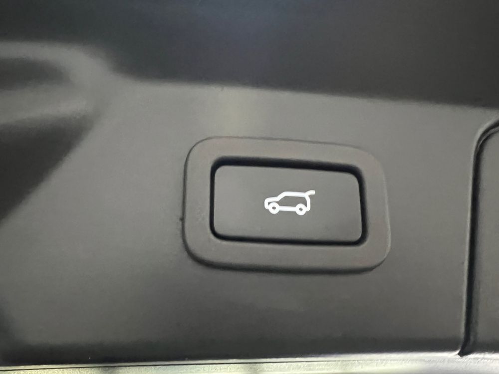 Land-Rover Range-Rover-Velar