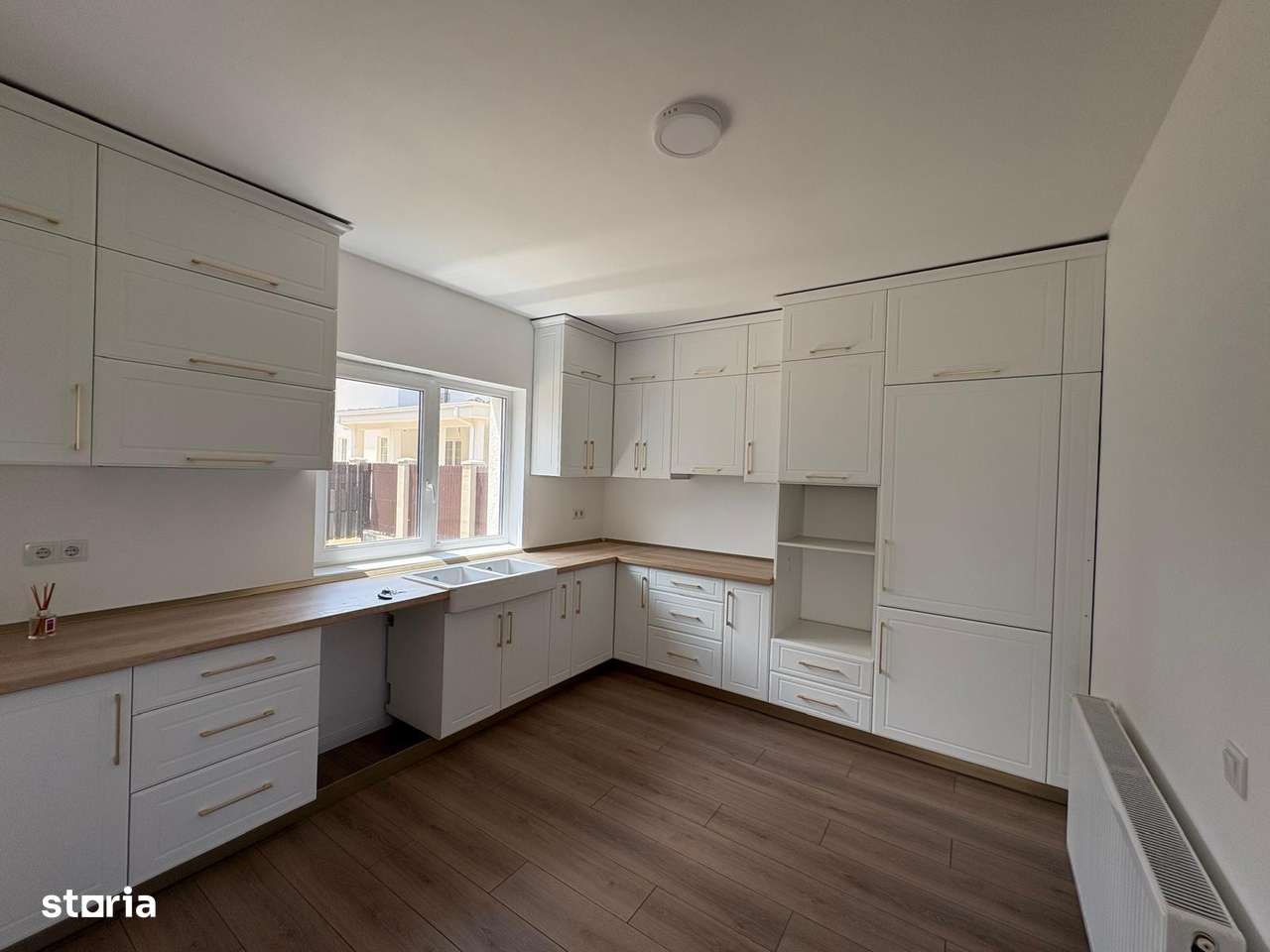 Casa NOUA in Cetate-3