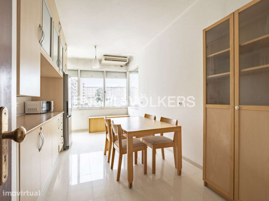 T4 com terraço com vista desafogada-6