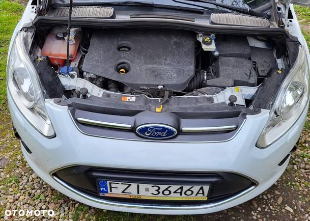 Ford C-MAX - 16