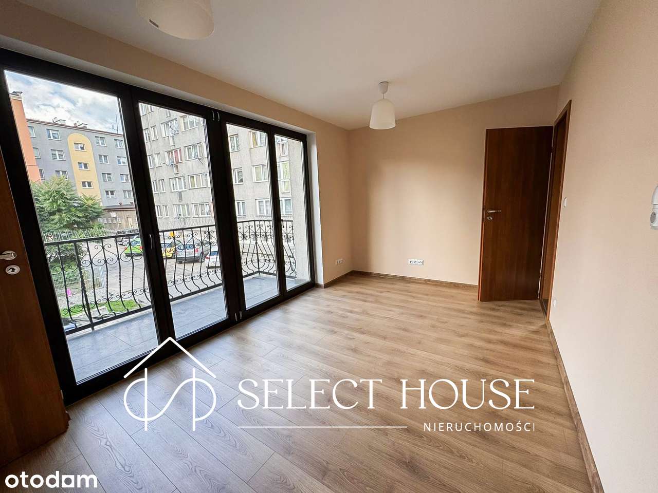 Lokal usługowy w centrum Strzegomia-10