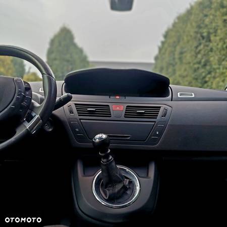 Citroën C4 Picasso 1.6 HDi FAP Exclusive - 9