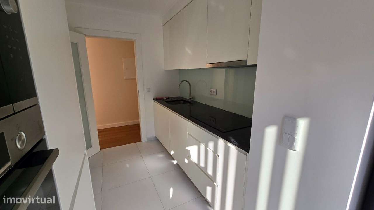 Apartamento T2 centro do Padrão da Légua - Matosinhos MTS/03584/CO - Grande imagem: 4/25