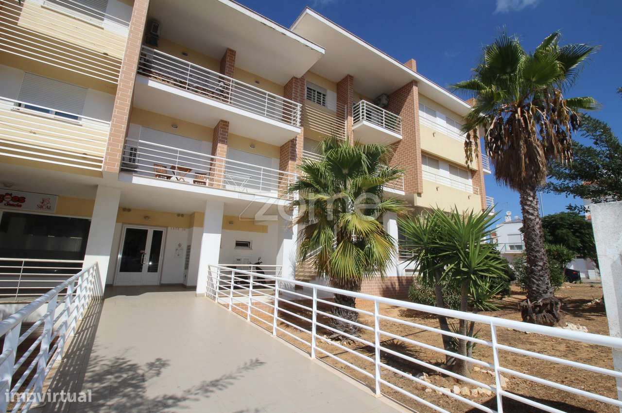 Apartamento T3 na Urbanização Má Partilha, Alvor. - Grande imagem: 5/33