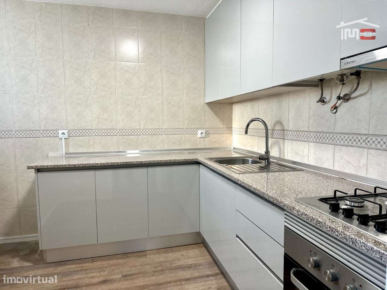 Fantástico Apartamento T3 Remodelado - Grande imagem: 4/28