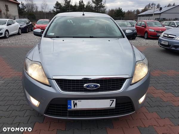 Ford Mondeo 1.6 Ambiente - 2