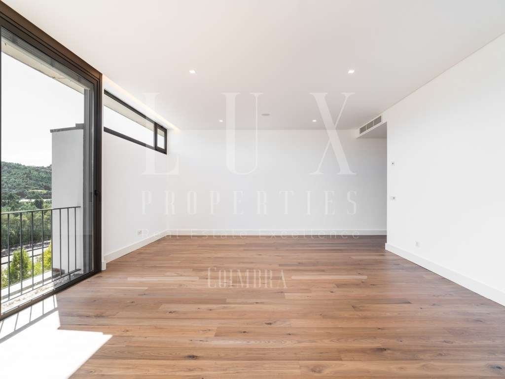 Apartamento T4 | Condomínio Zen | Quinta da Portela - Grande imagem: 4/49