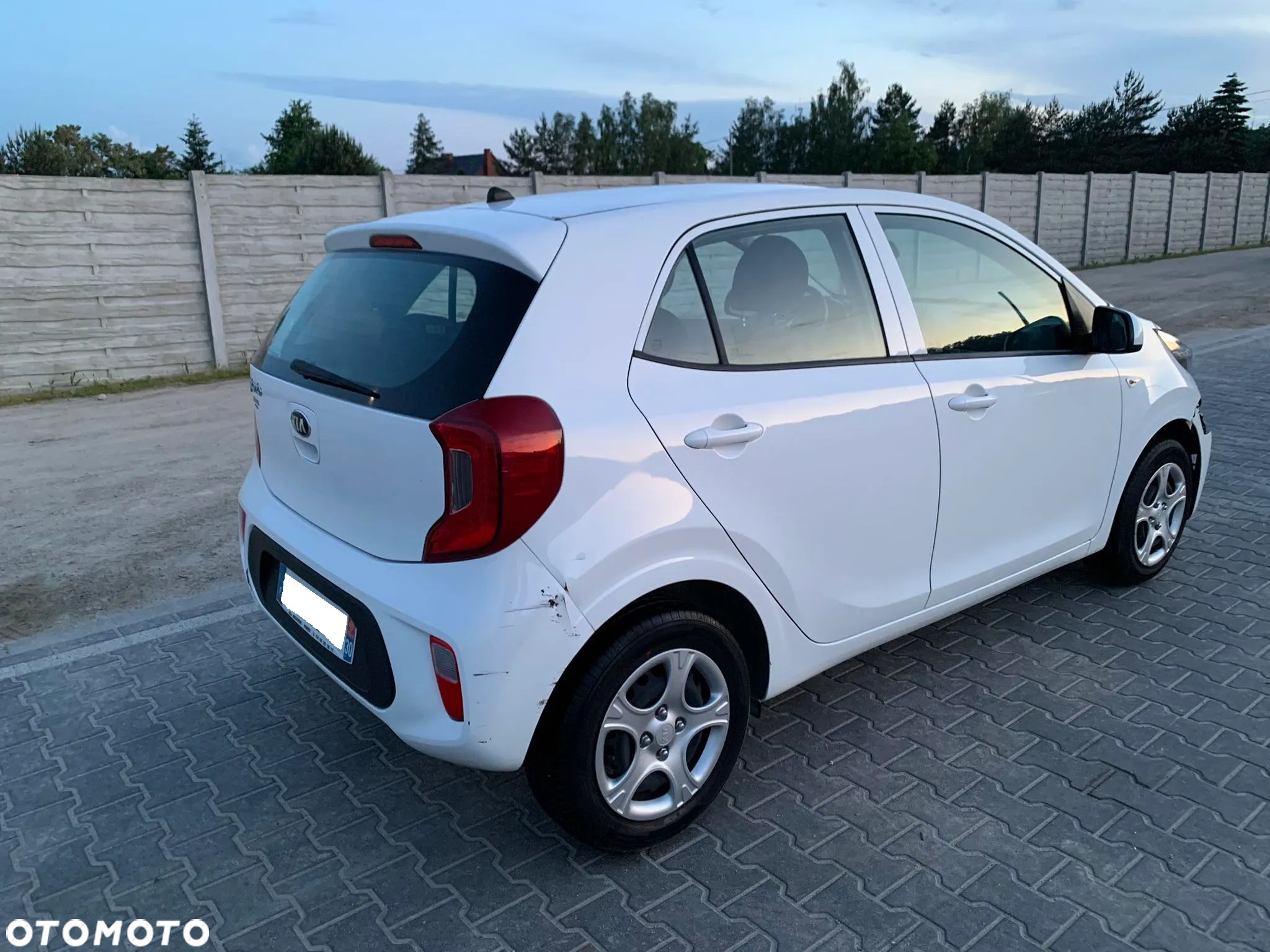 Kia Picanto 1.0 L - 35