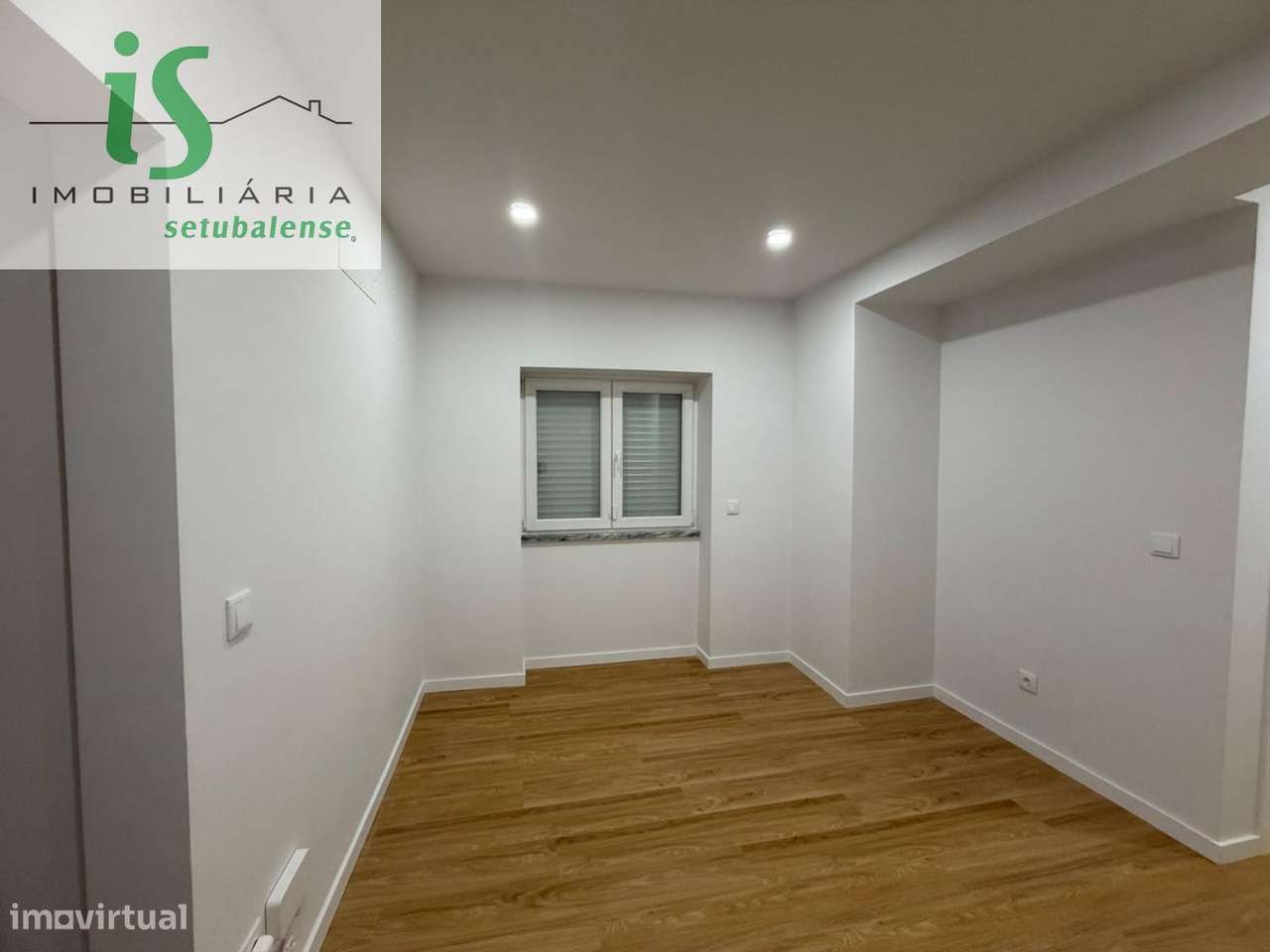 MORADIA PARA VENDA NO BAIRRO DA CONCEIÇÃO EM SETÚBAL-16