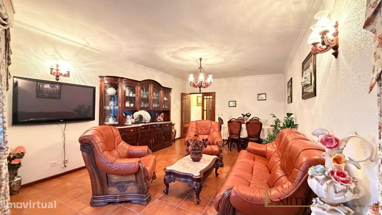 Apartamento T2 com garagem, em Aver-o-Mar.-0