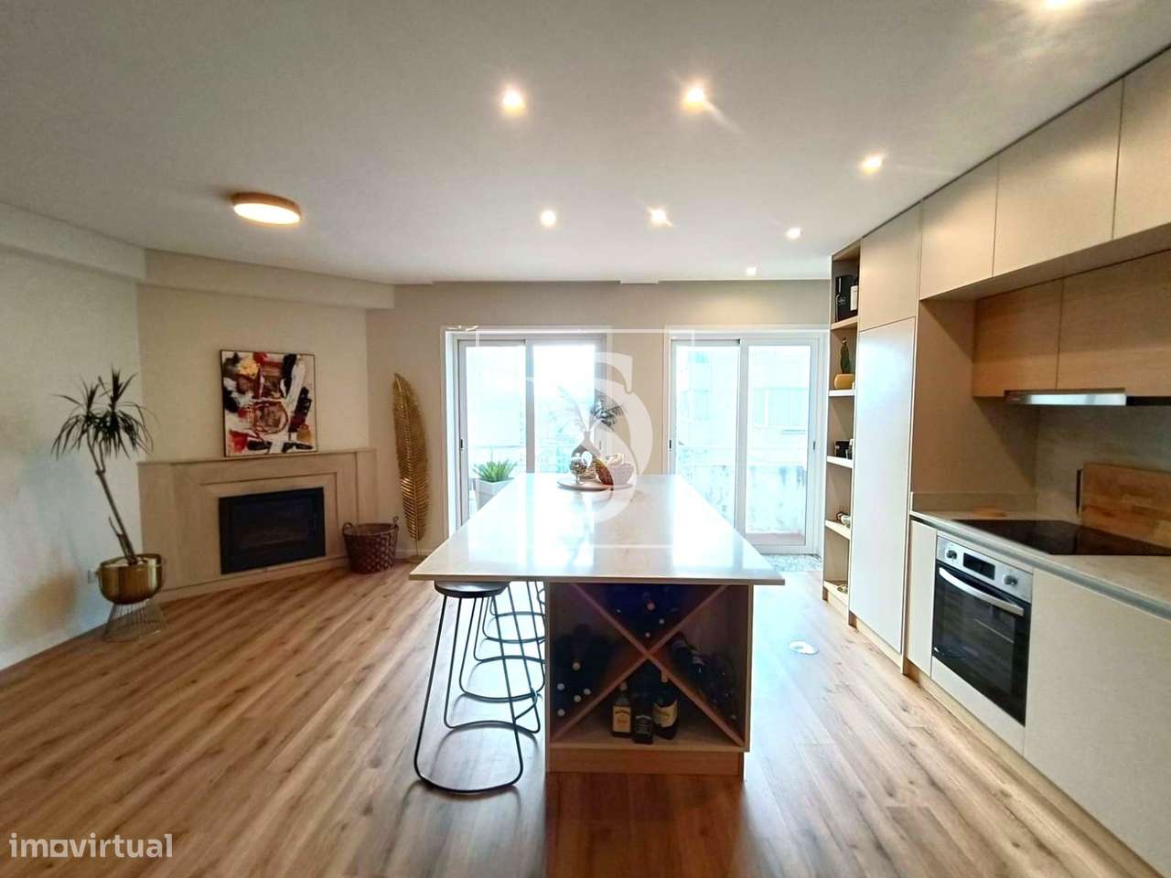 Apartamento T3, Renovado, com Vista Mar-7