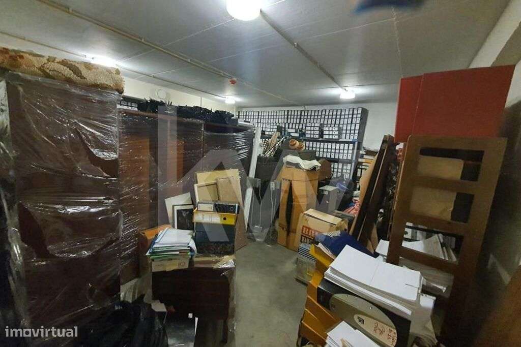 Espaço comercial na Avenida de Pádua - Grande imagem: 5/14