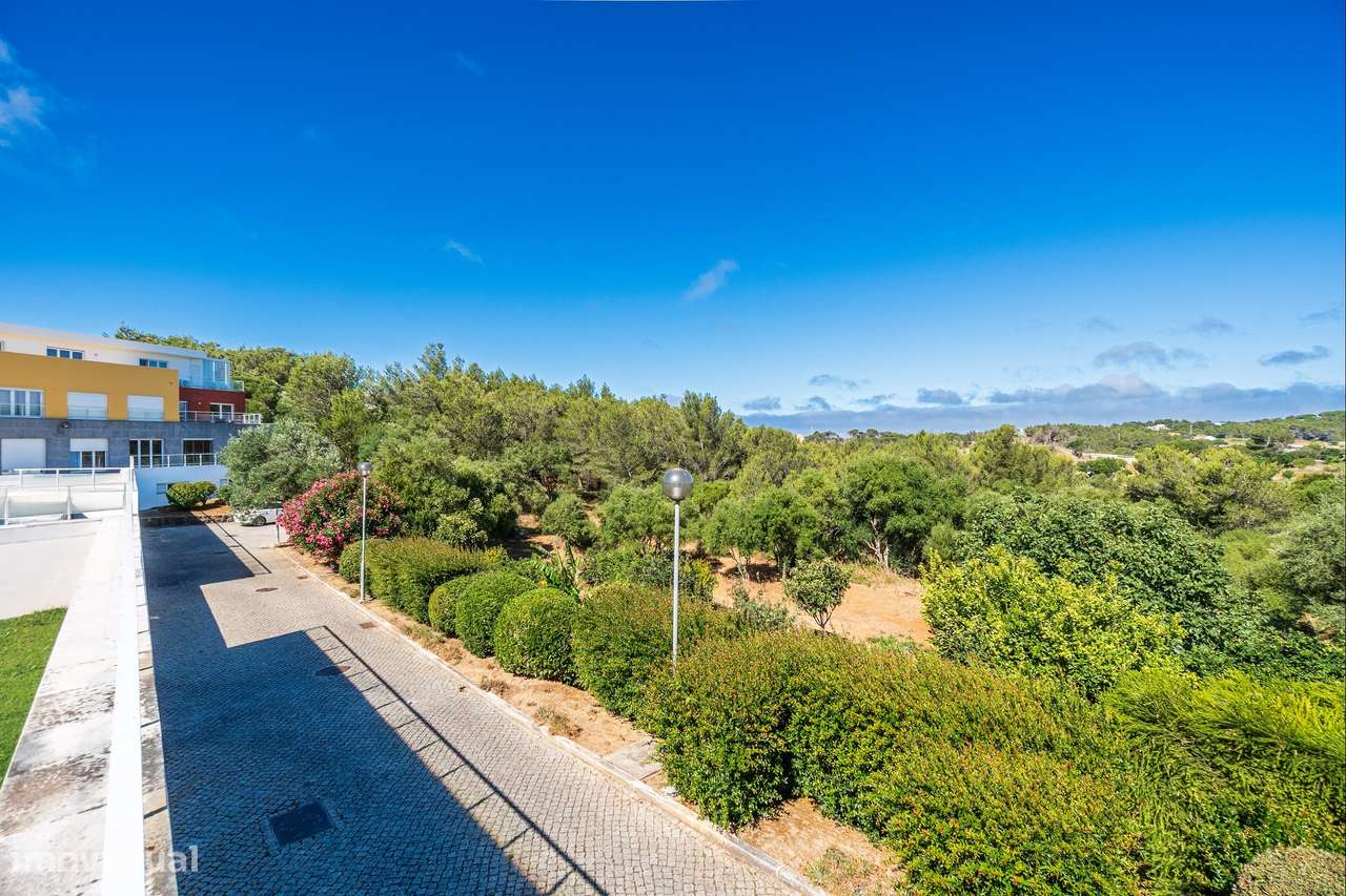 T1 com Potencial T2 (98m²) | Condomínio Privado com Piscina | Alcabide-15