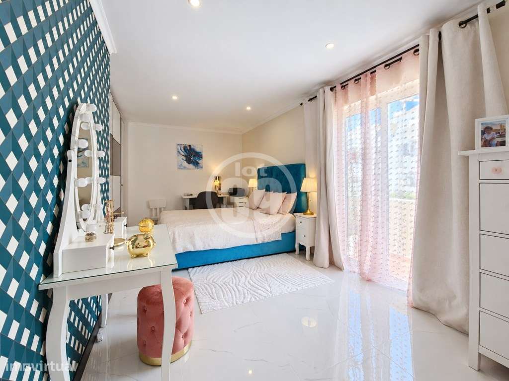 Apartamento renovado com 2 quartos em condomínio fechado | Areias d...-28