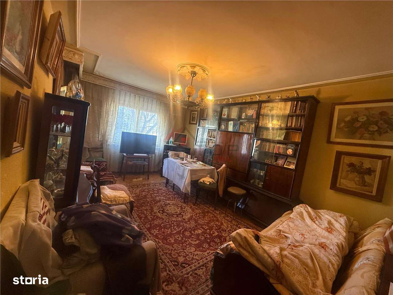 Apartament cu 3 camere  decomandat, 2 bai - Pacurari - Neculau-0