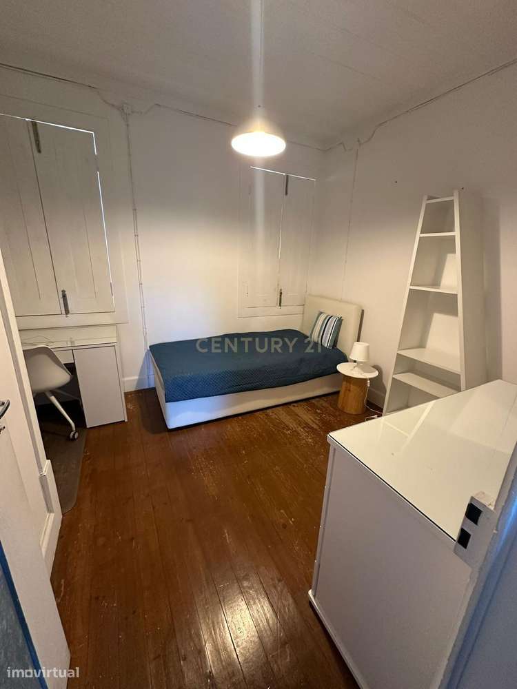 Moradia T3 na Zona Histórica de Coimbra-16