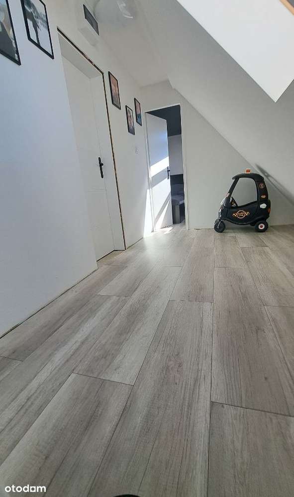 Dwupoziomowe mieszkanie w zabudowie szeregowej-6