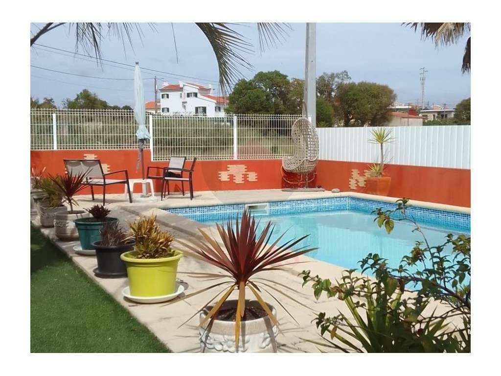 Moradia Tradicional com Piscina e Jardim Privativo - Nadadouro-23