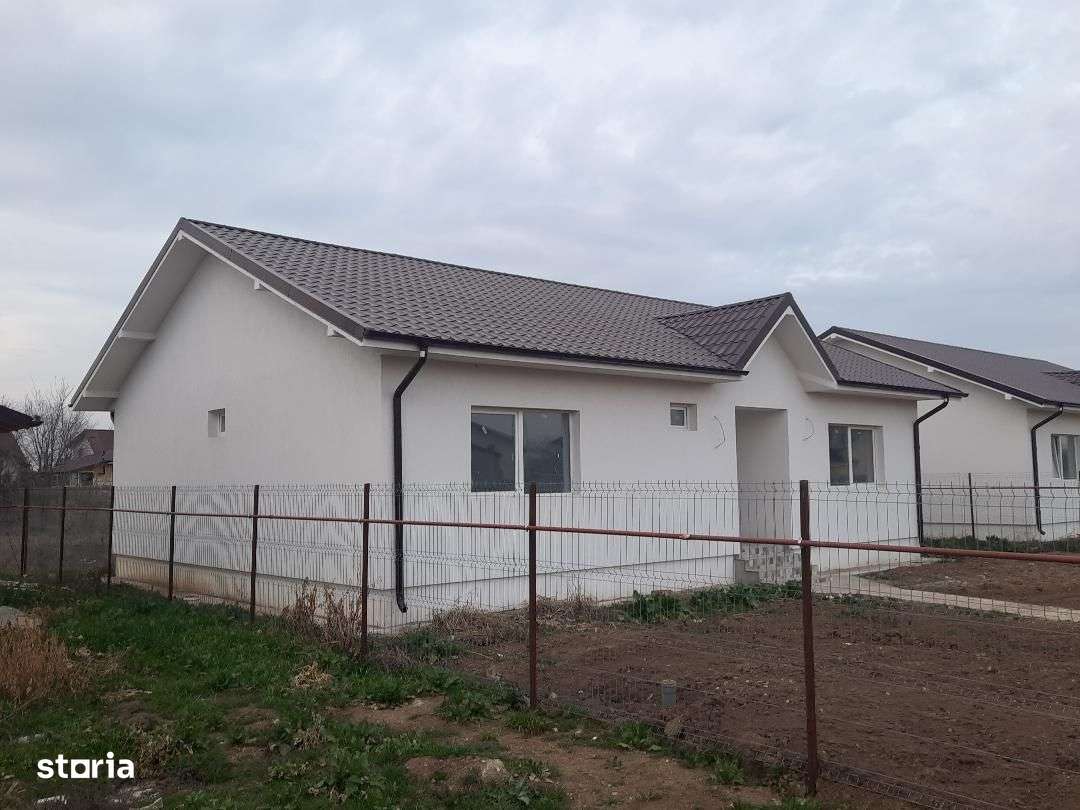 FARA COMISIOANE in COMPLEX DE CASE, casa cu 4 camere 2 bai PARTER +pod-12