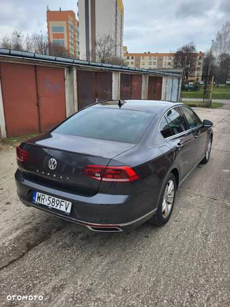 Volkswagen Passat 1.5 TSI EVO Elegance DSG - 2