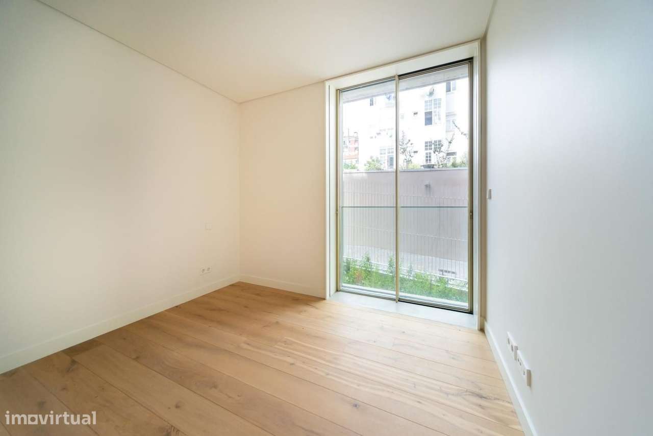 Apartamento T2 com piscina, Graça, Lisboa-15