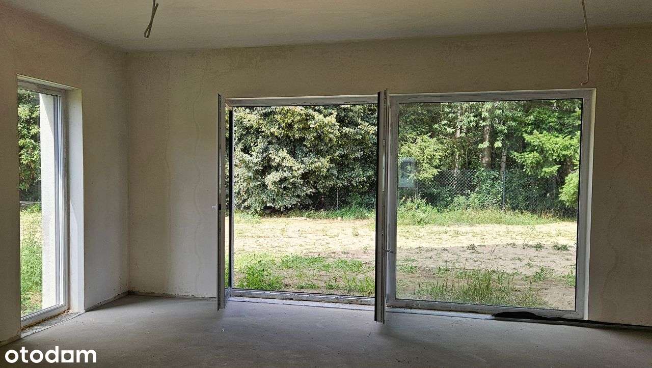 Asymetryczny blizniak z widokiem na las-14