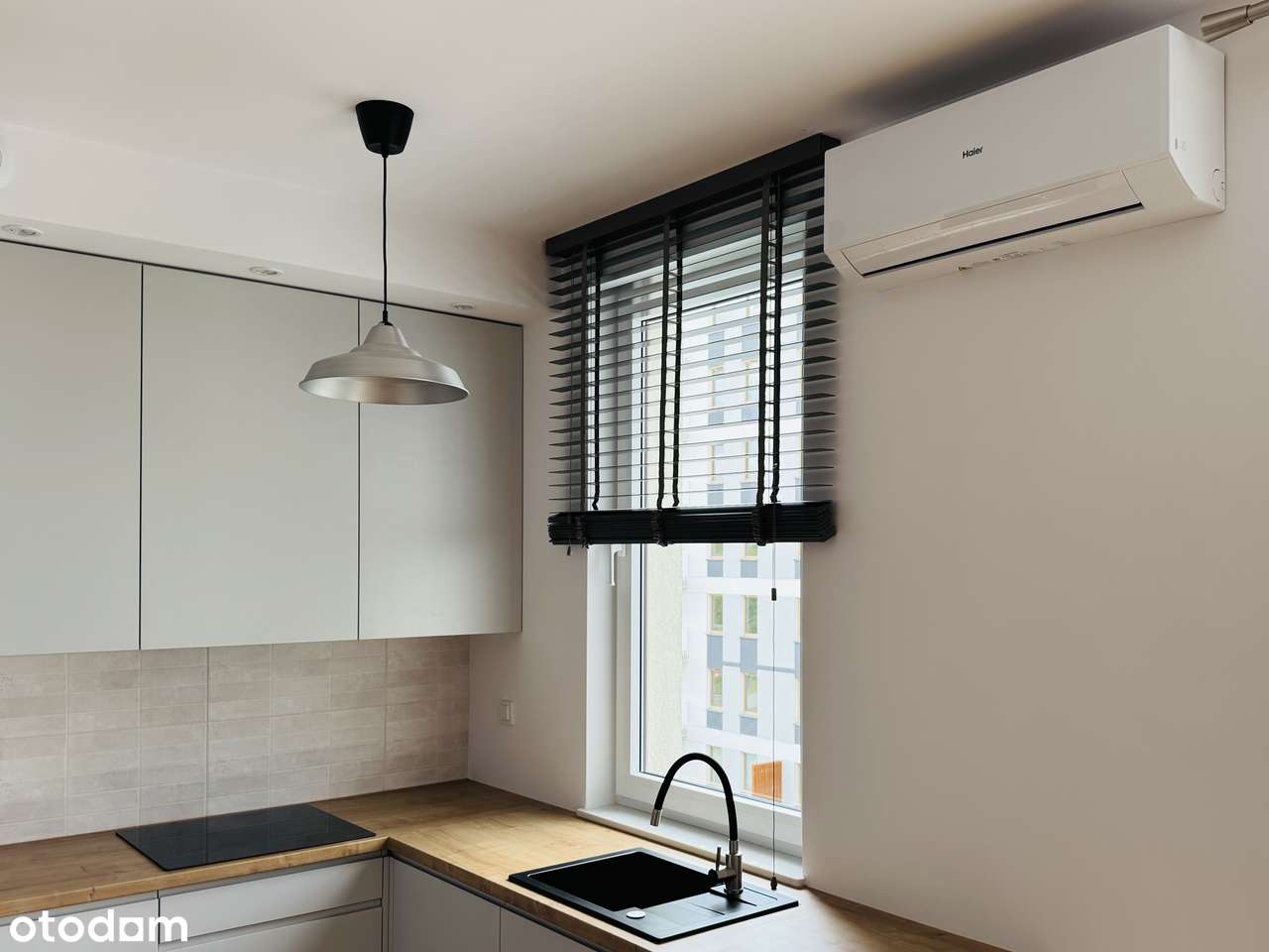 Świeżo wykończone 2 pokoje do wprowadzenia z klimatyzacją i garażem-2