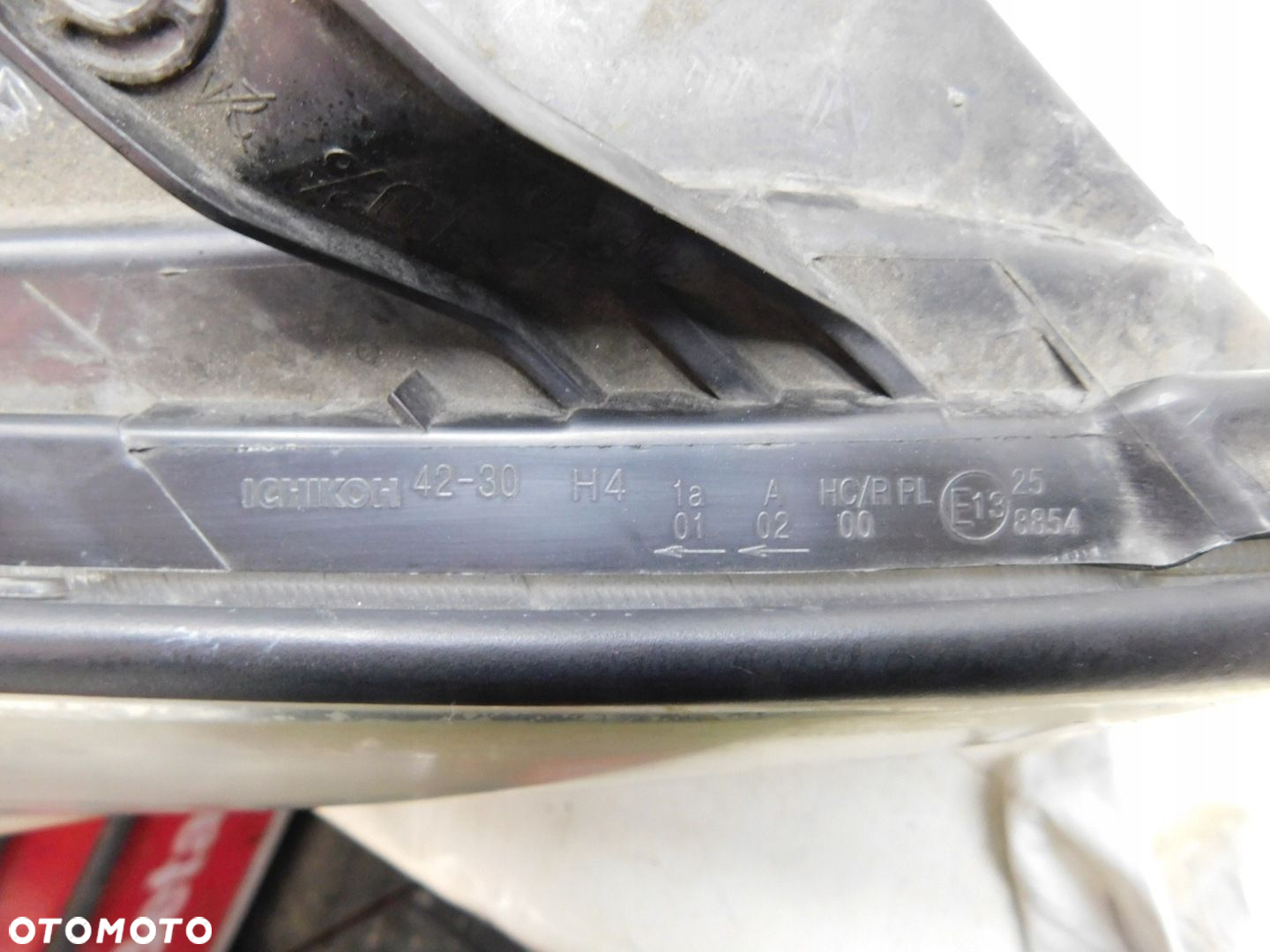 LAMPA PRAWA PRZÓD - TOYOTA RAV-4 II lift 03-05 Europa - 8