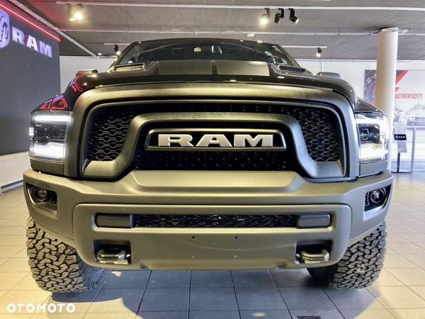 Dodge RAM 1500 5.7 4x4 - 5