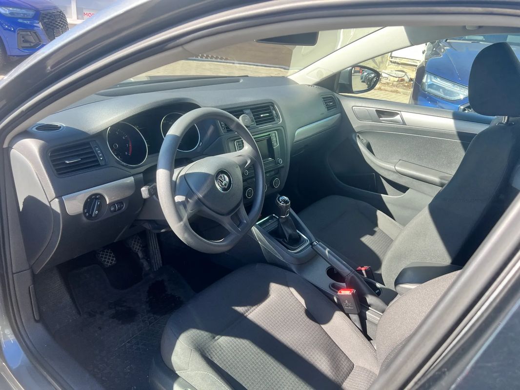 Volkswagen Jetta 1.2 TSI Trendline - 6