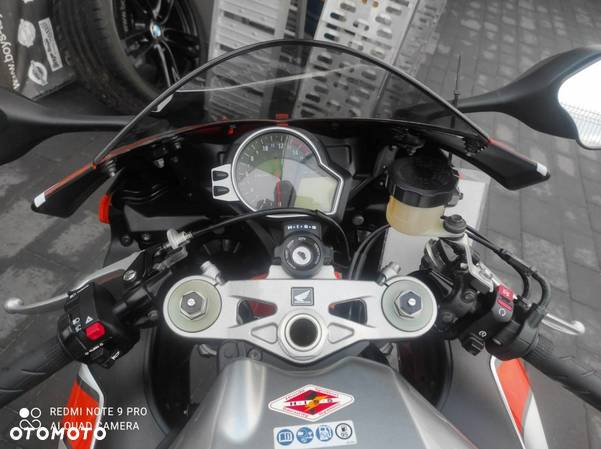 Honda CBR - 6