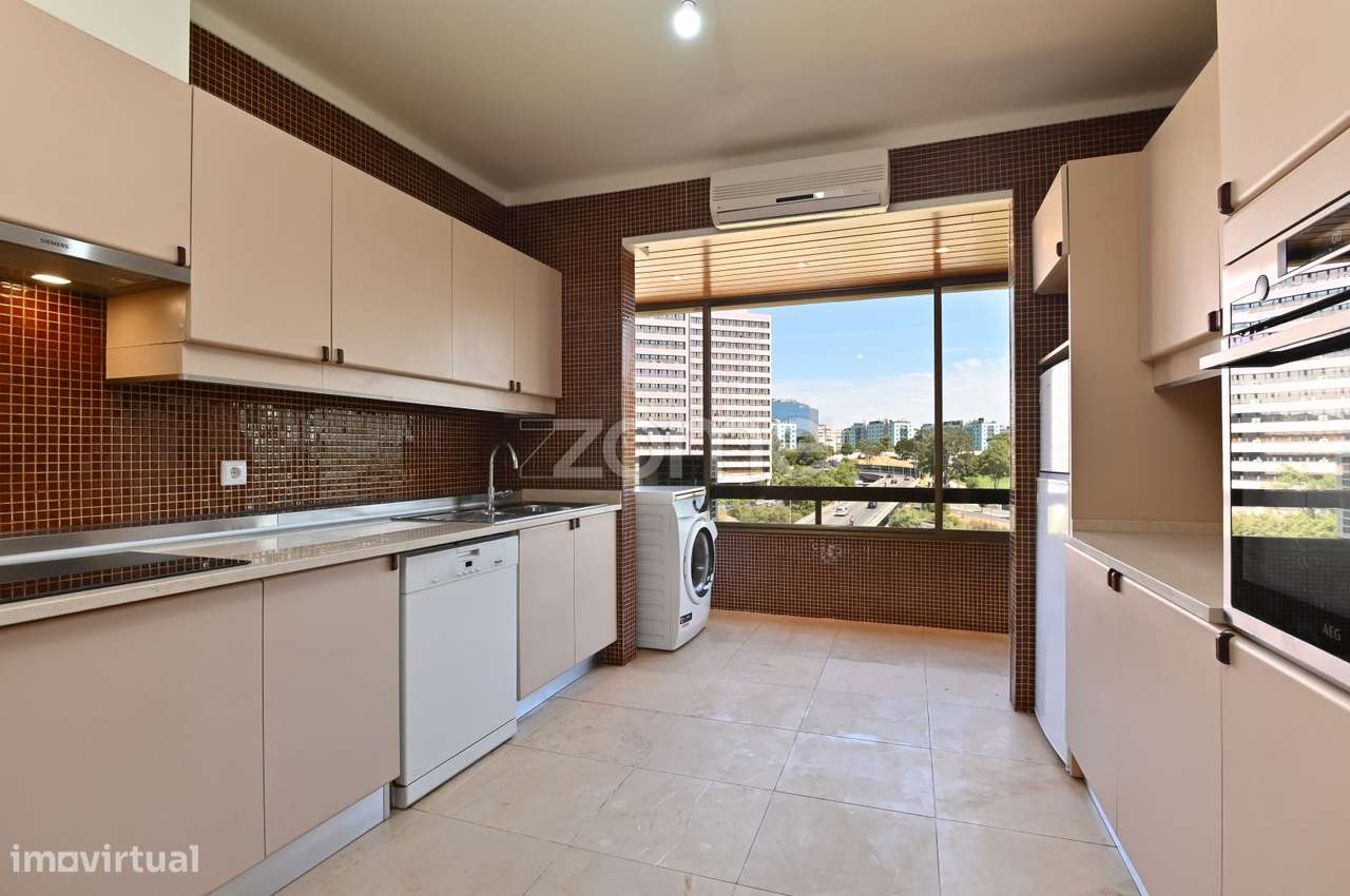 T3 amplo, com varanda e vista desafogada - Grande imagem: 3/32