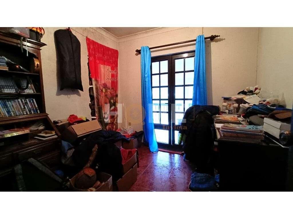 Moradia T2 para reabilitar com espaço exterior | Cabeceiras de Bast... - Grande imagem: 5/15