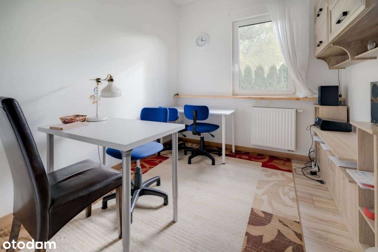 Przestronny dom z ogrodem i garażem!-16