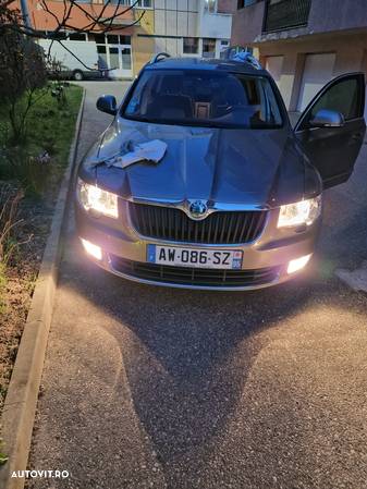 Skoda Superb Combi 2.0 TDI Green tec DSG Elegance - 15