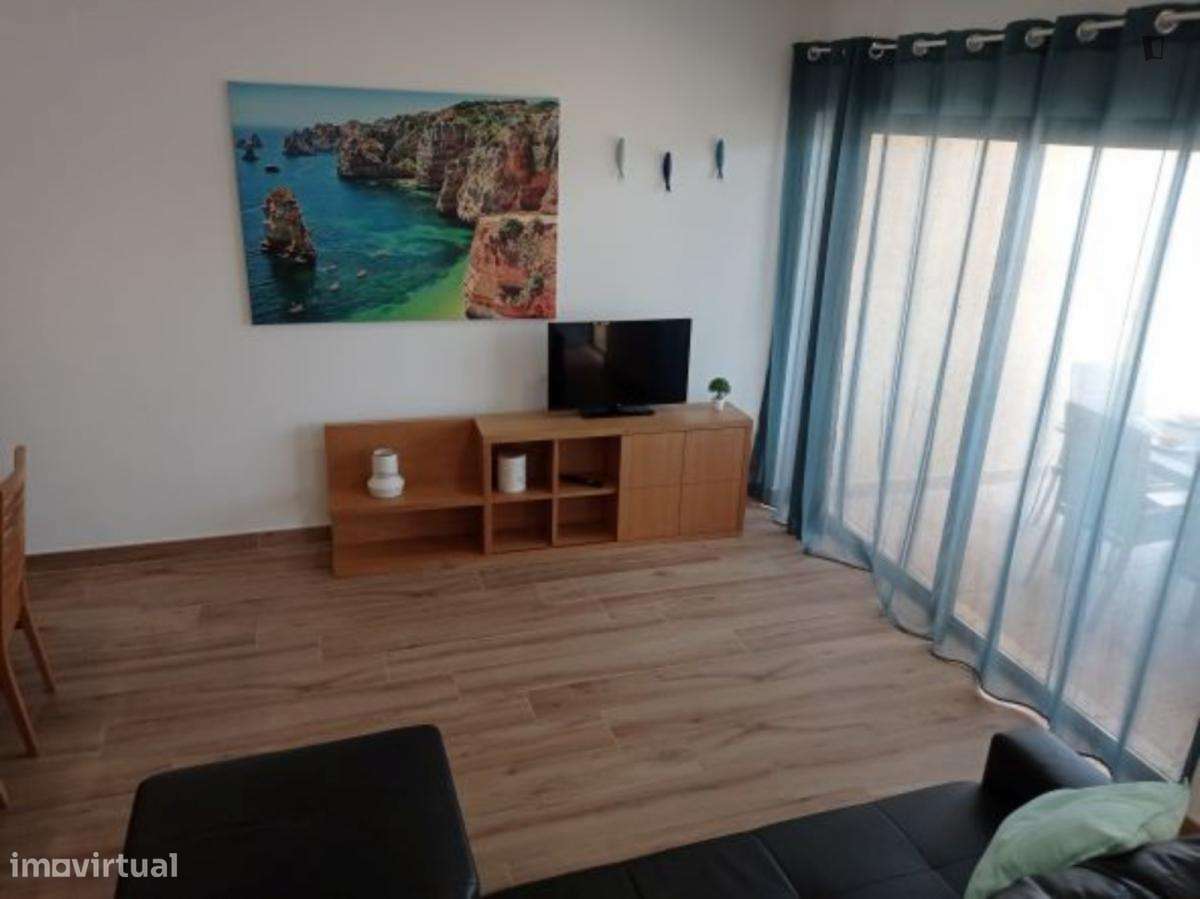 Casa com 3 quartos - localizado em Lagos - Grande imagem: 2/25