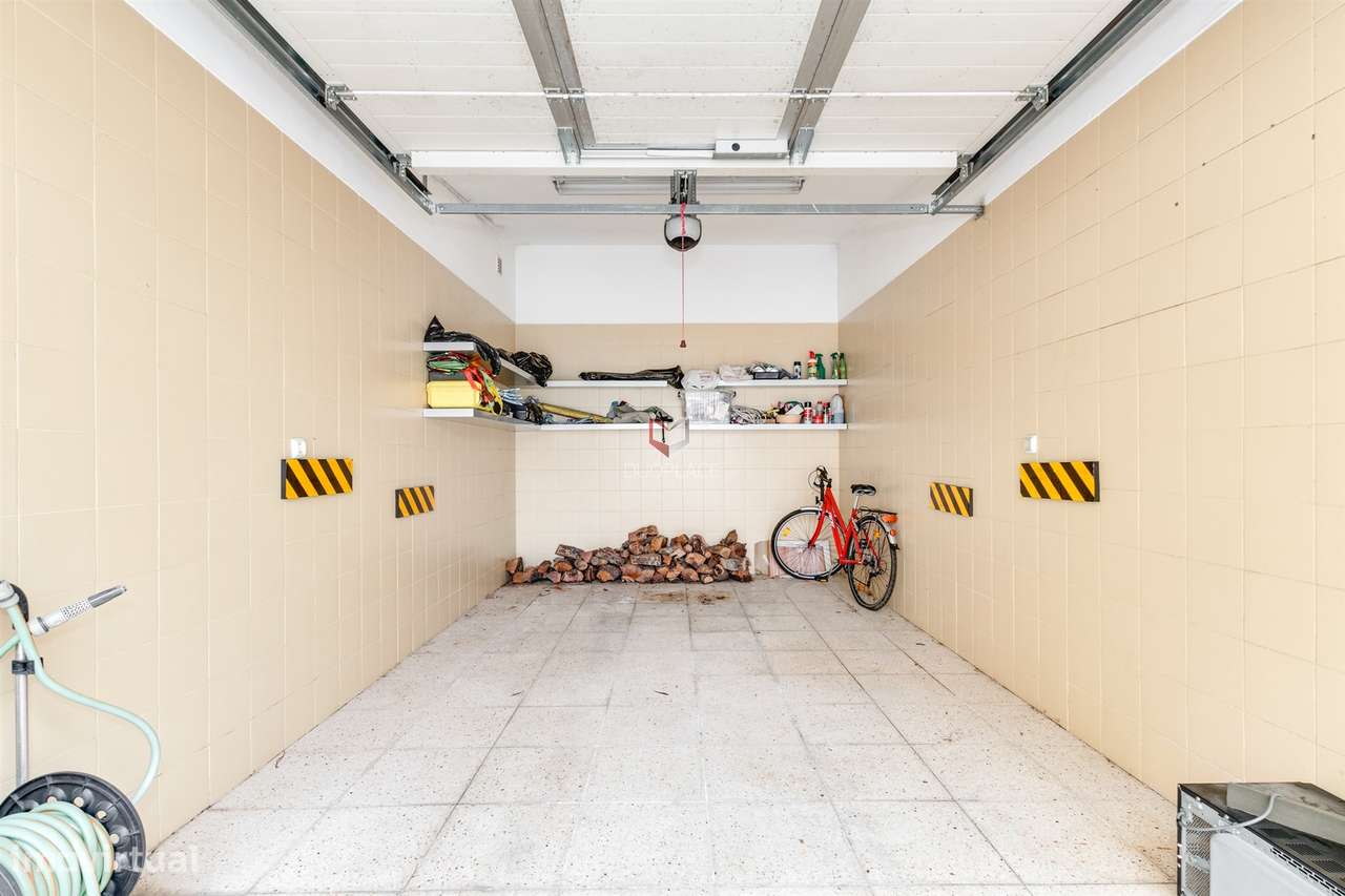 Moradia Premium T4 com Sótão, Ginásio, Garagem e Excelentes Áreas | Mo-49