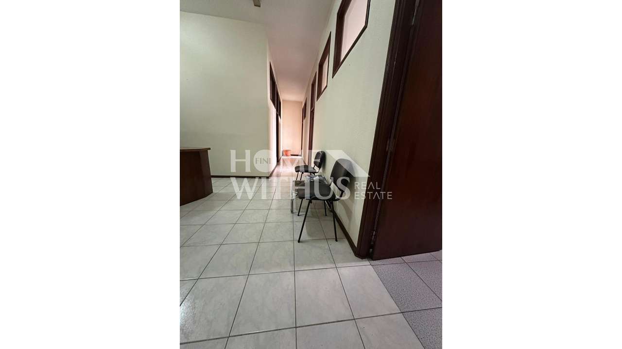 ESCRITÓRIO CENTRO DE ERMESNDE-15